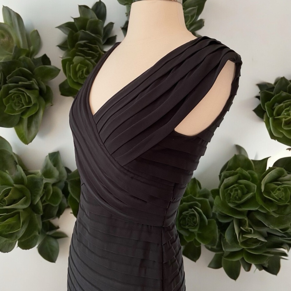 XSCAPE Joanna Chen Sleeveless Bandage Bodycon Pleated Sheath Dress
